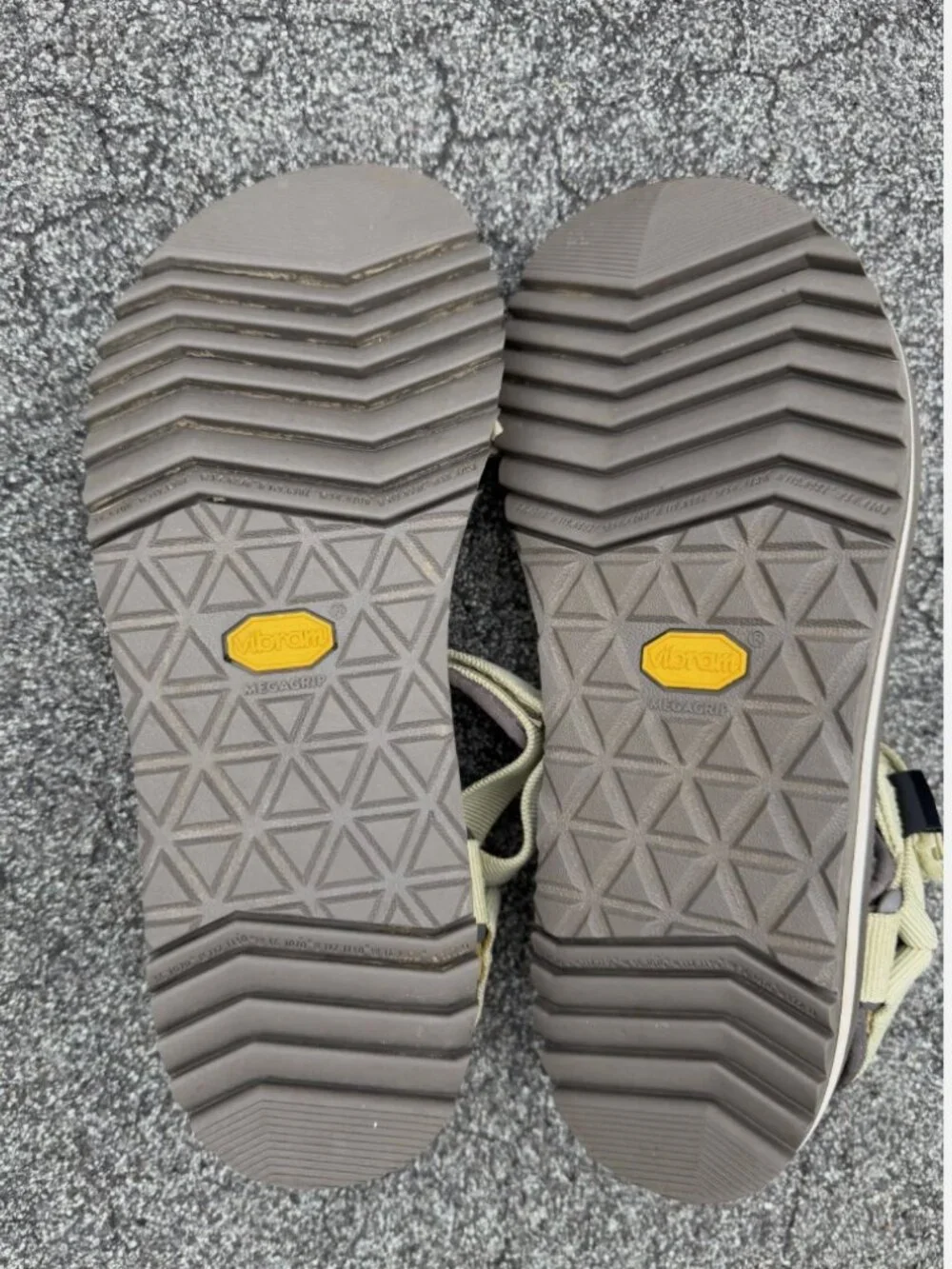 Teva Universal Trail Sandals Women’s Size 9 Brown Tan Rugged Vibram Outsoles